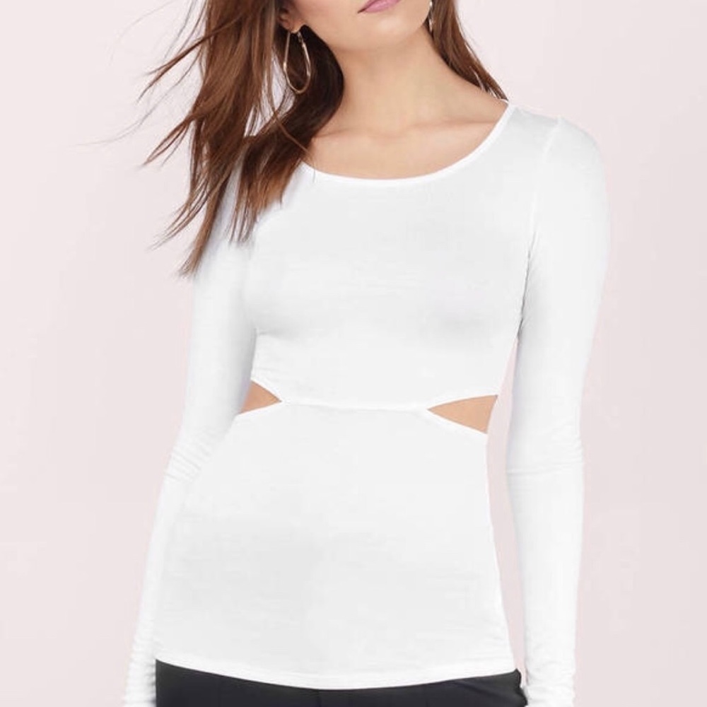 Side cut out long sleeve top